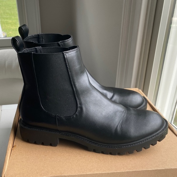 Shoes - Chelsea Boots